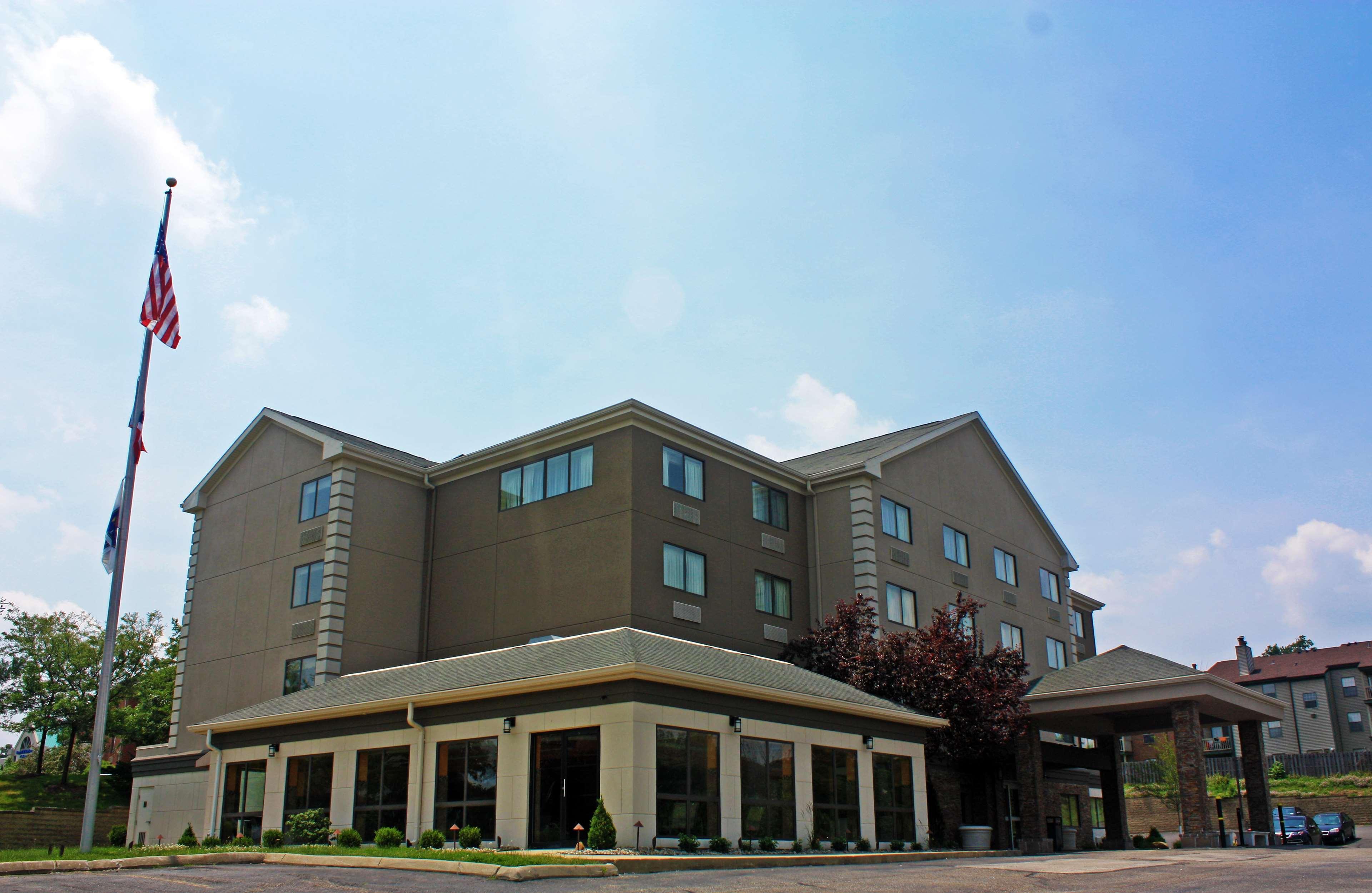 Comfort Inn & Suites Copley Akron Exterior foto