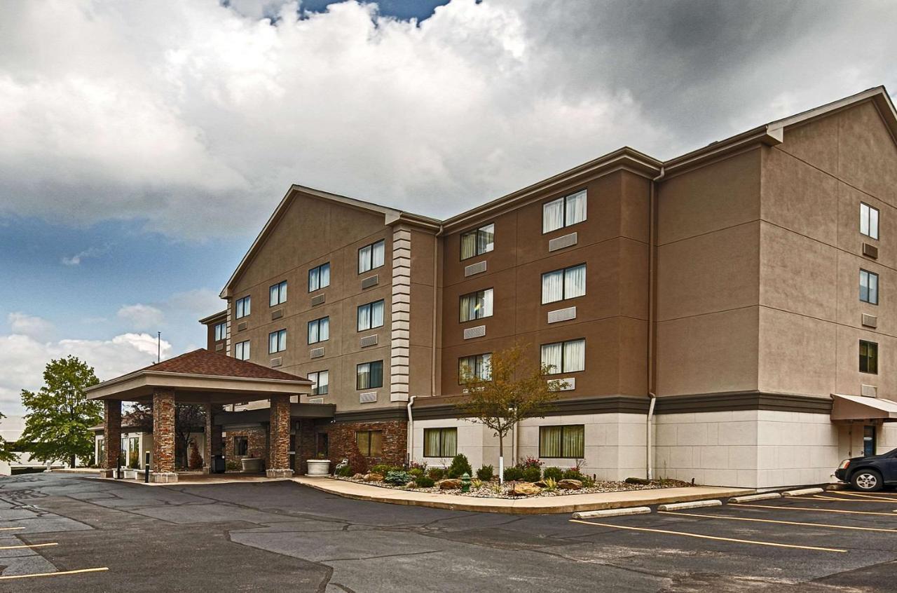 Comfort Inn & Suites Copley Akron Exterior foto